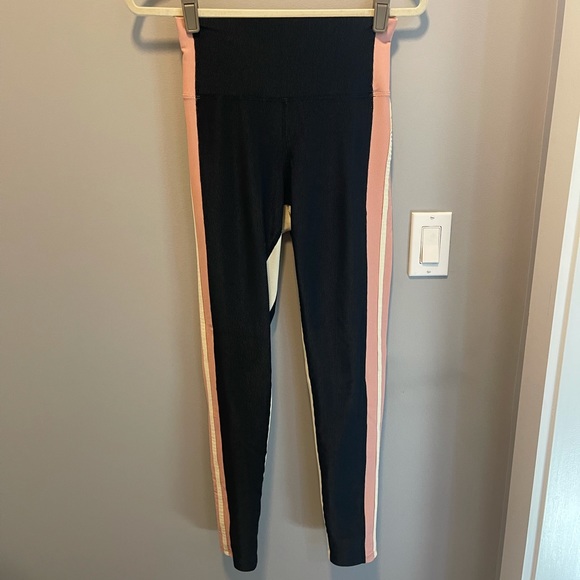 Beach Riot Ribbed Workout Leggings! Size M! - Picture 1 of 6
